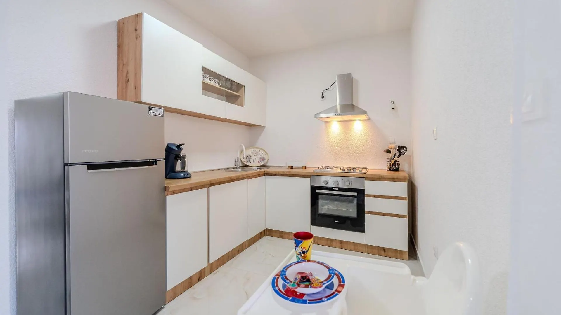 Apartment Midi Vir 0*,
