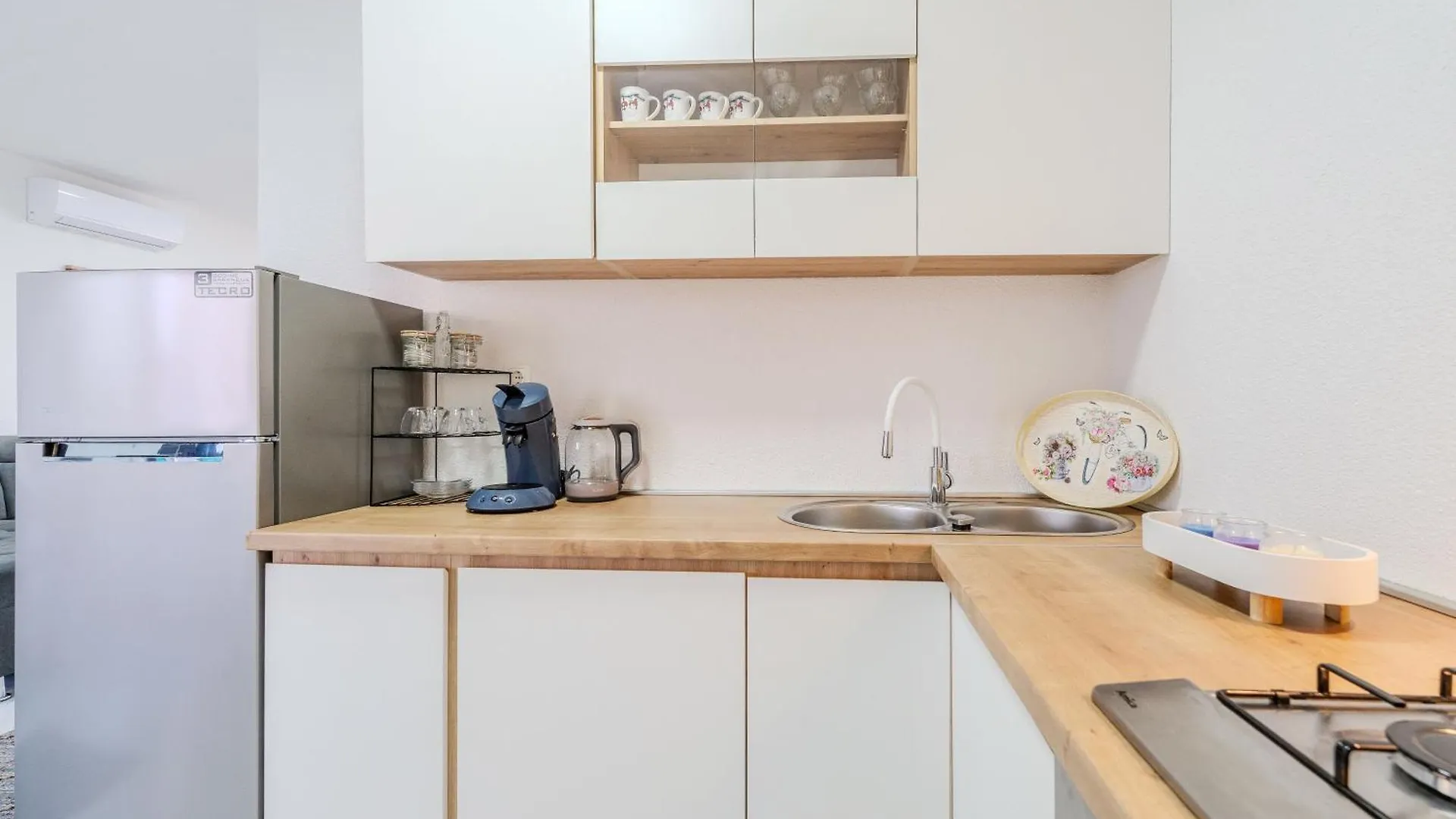 Apartment Midi Vir